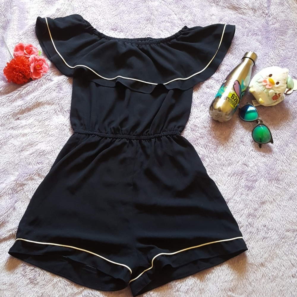 Off the shoulder frill flap romper